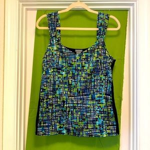 Adorable Sleeveless Top By Ann Taylor states size large but looks like a small